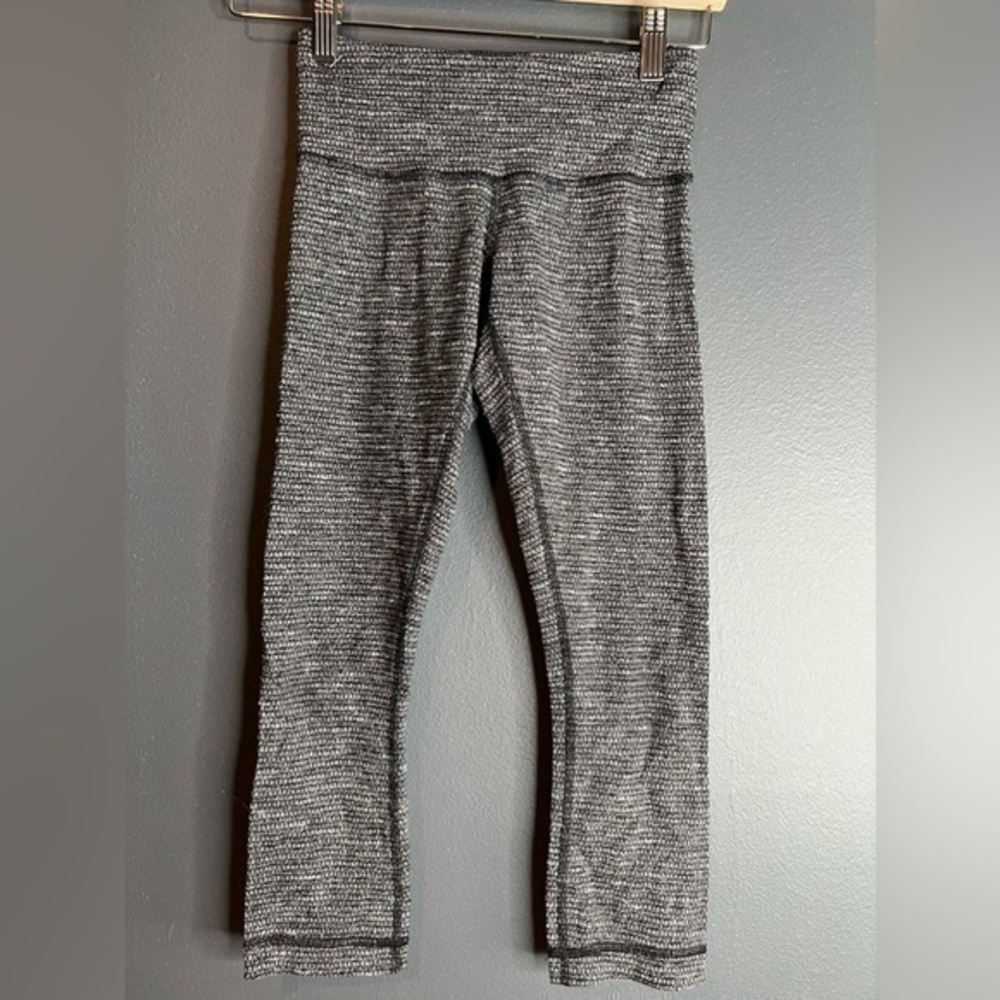 Lululemon | cropped leggings - Picture 1 of 6